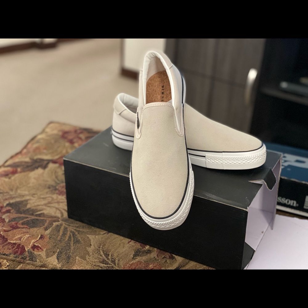 Size 9 casual mens shoes. New Republic brand. Brand new. Never worn at all.